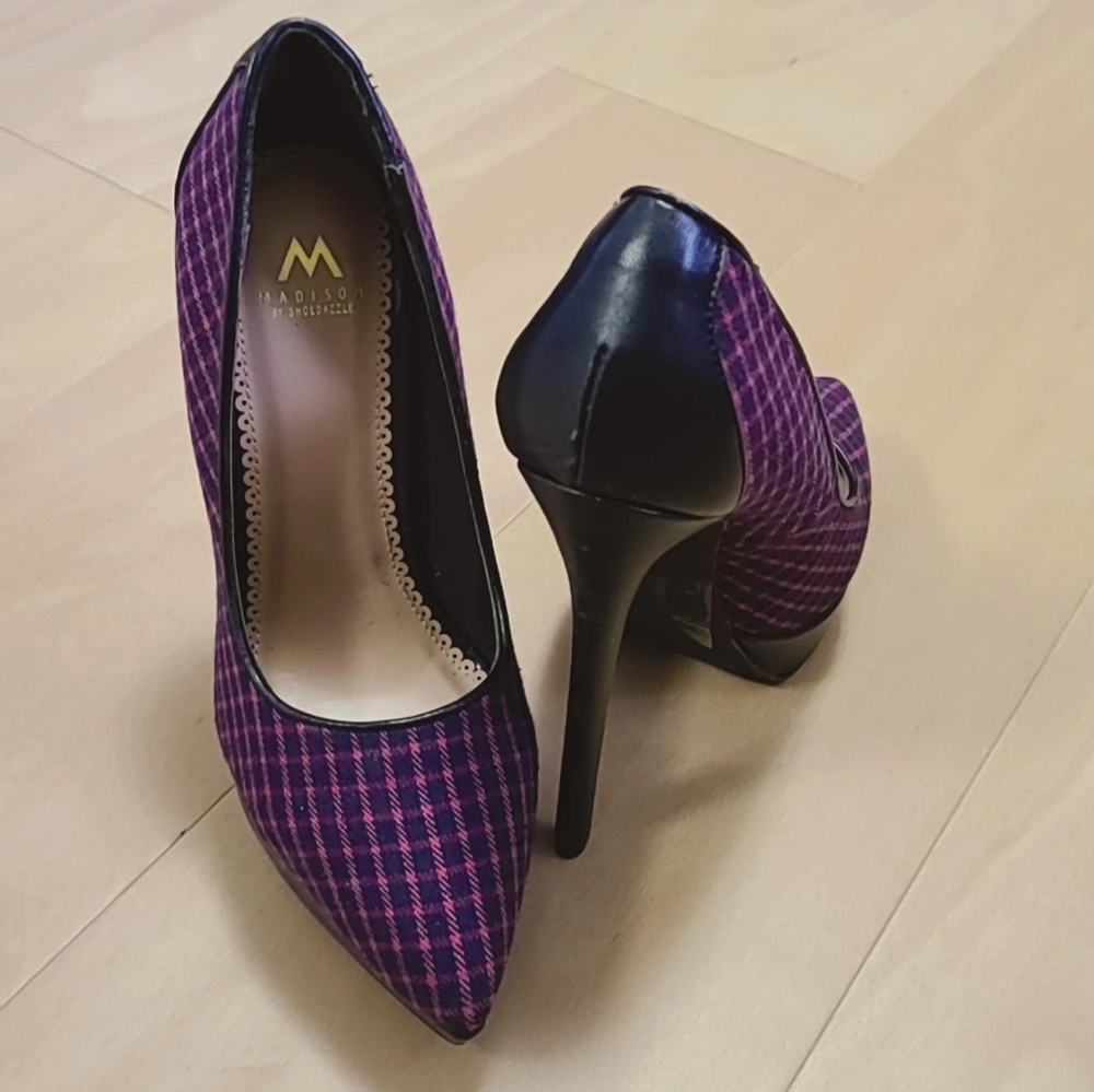 Shoes - Picture 2 of 2